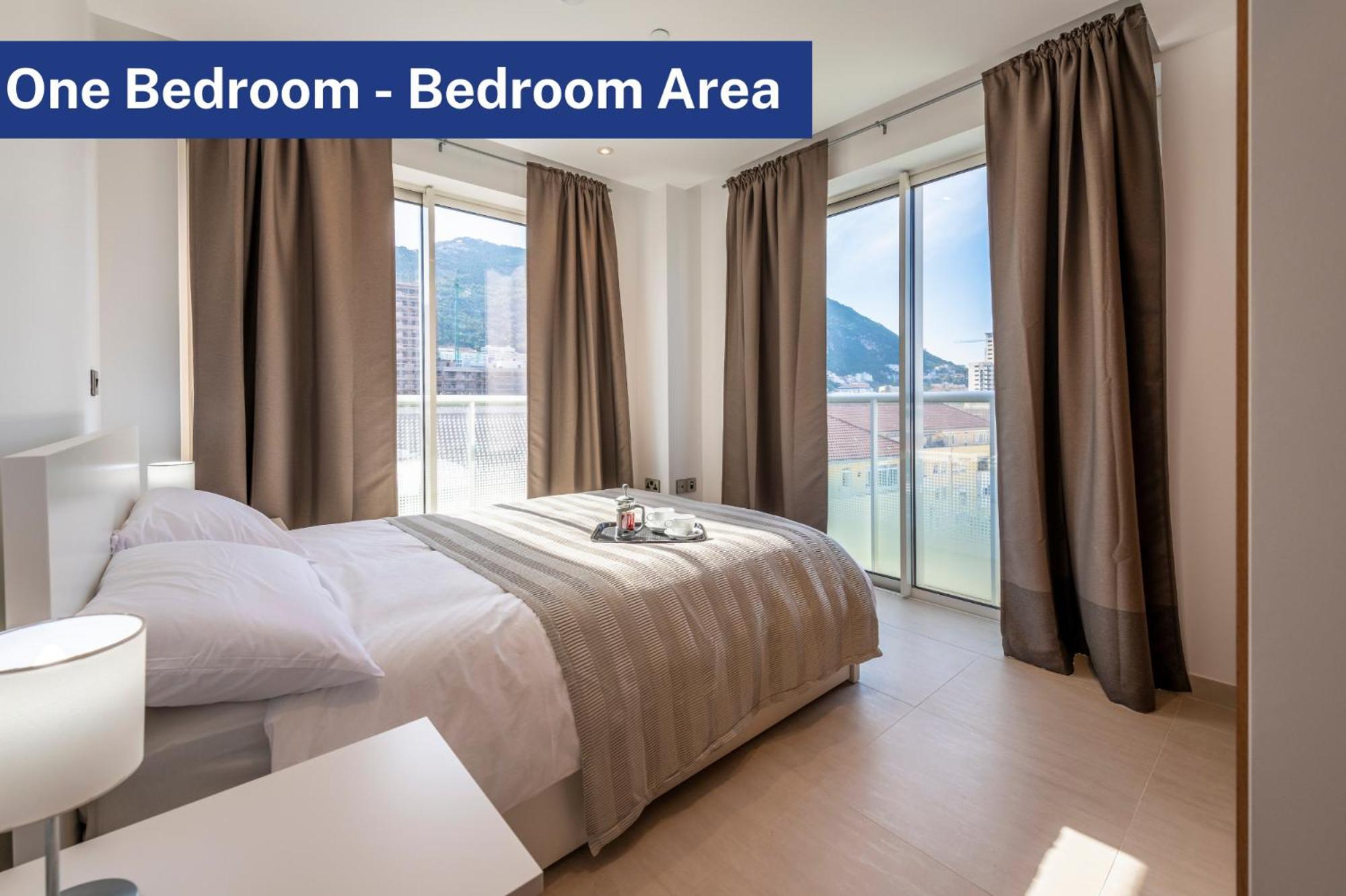Bentley Holiday Apartments - West One Gibraltar Buitenkant foto