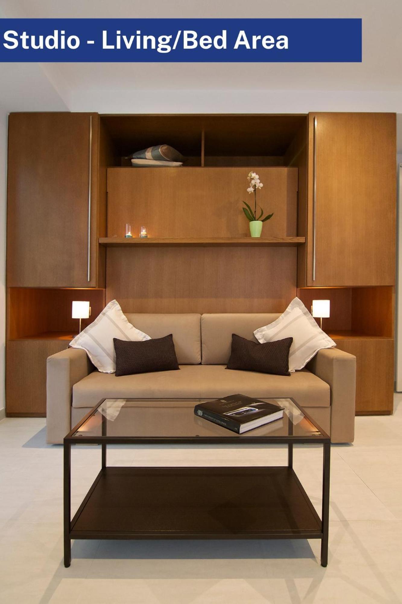 Bentley Holiday Apartments - West One Gibraltar Buitenkant foto