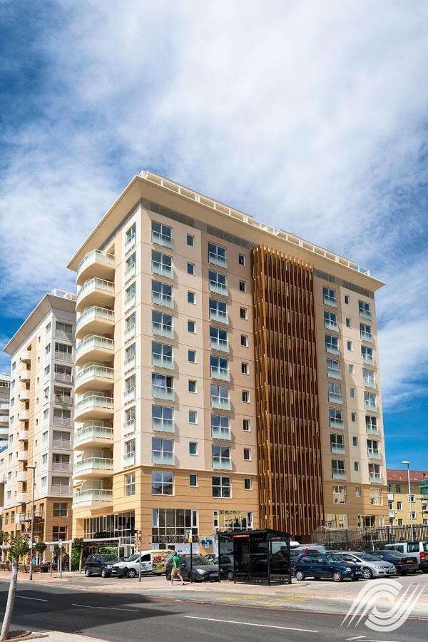 Bentley Holiday Apartments - West One Gibraltar Buitenkant foto